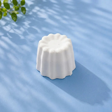 Mini Bundt — Small Figure